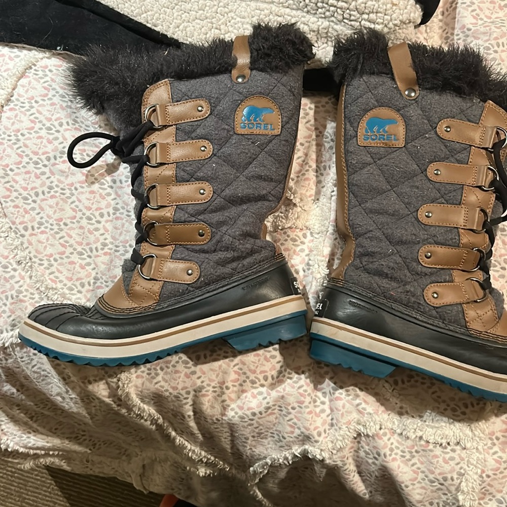 Sorel women’s winter boots